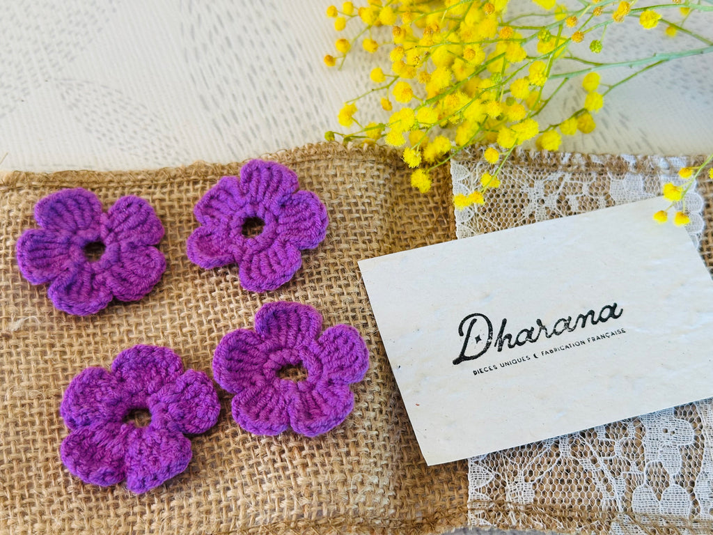 Couvre boutonnière fleurs crochet
