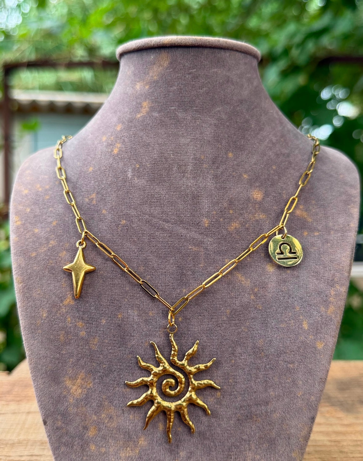 Collier « balance ♎️ »