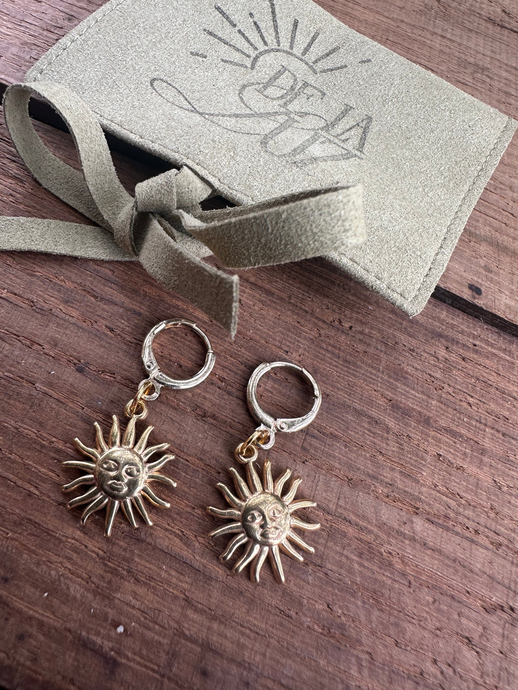 Boucles d’oreilles « Soleil »