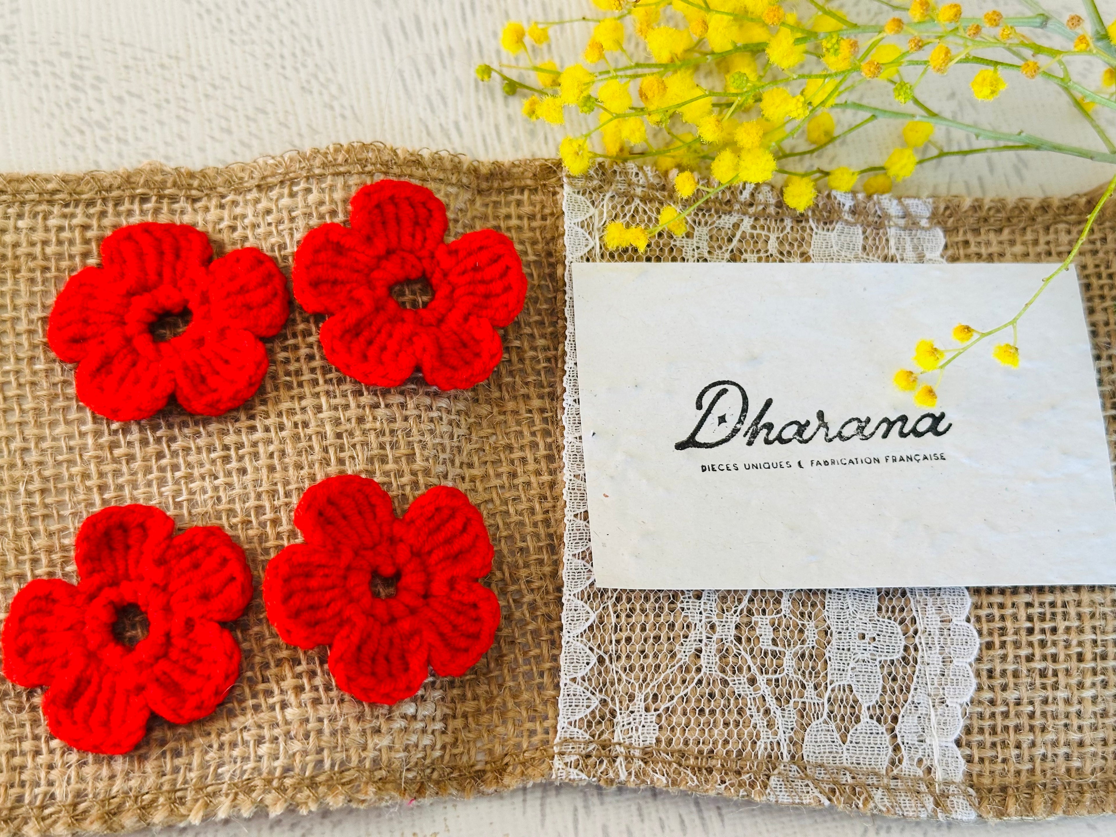 Couvre boutonnière fleurs crochet