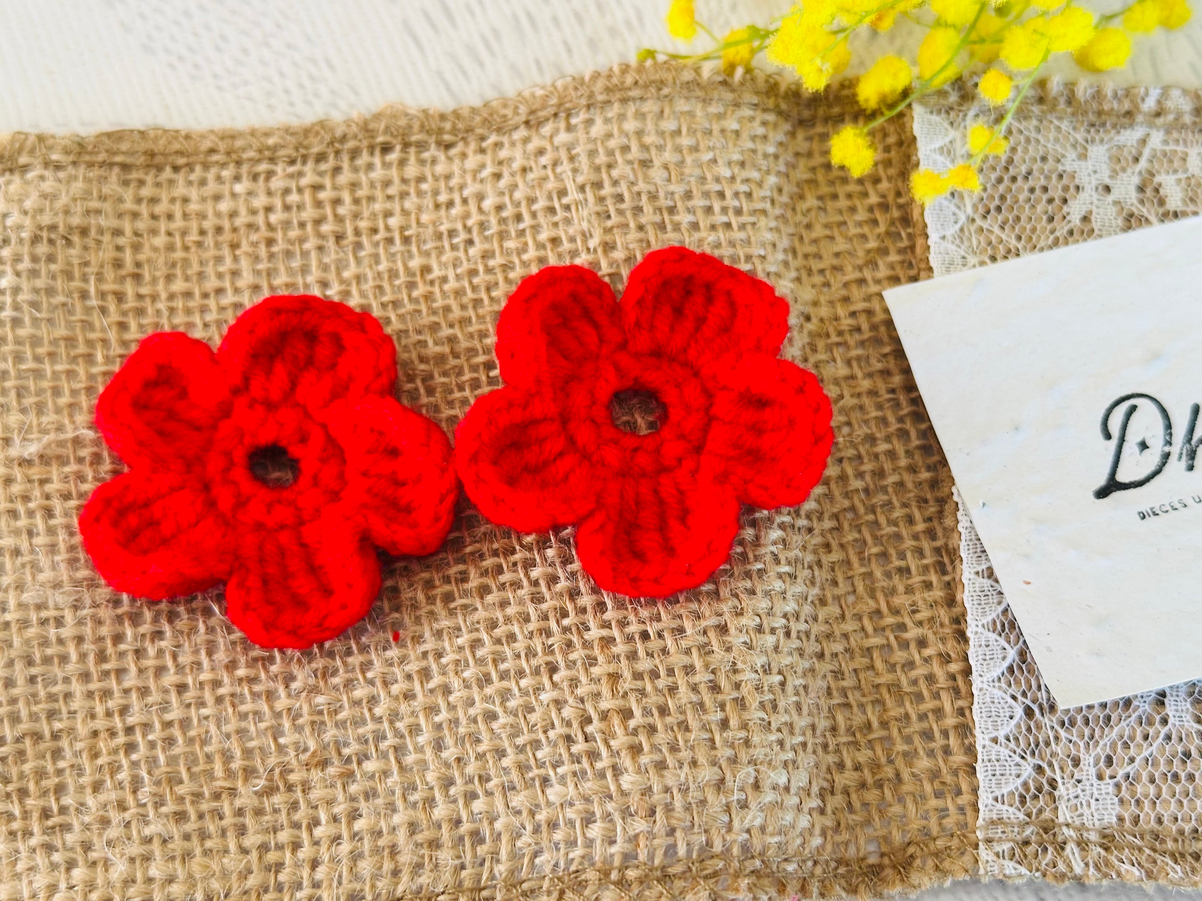 Couvre boutonnière fleurs crochet