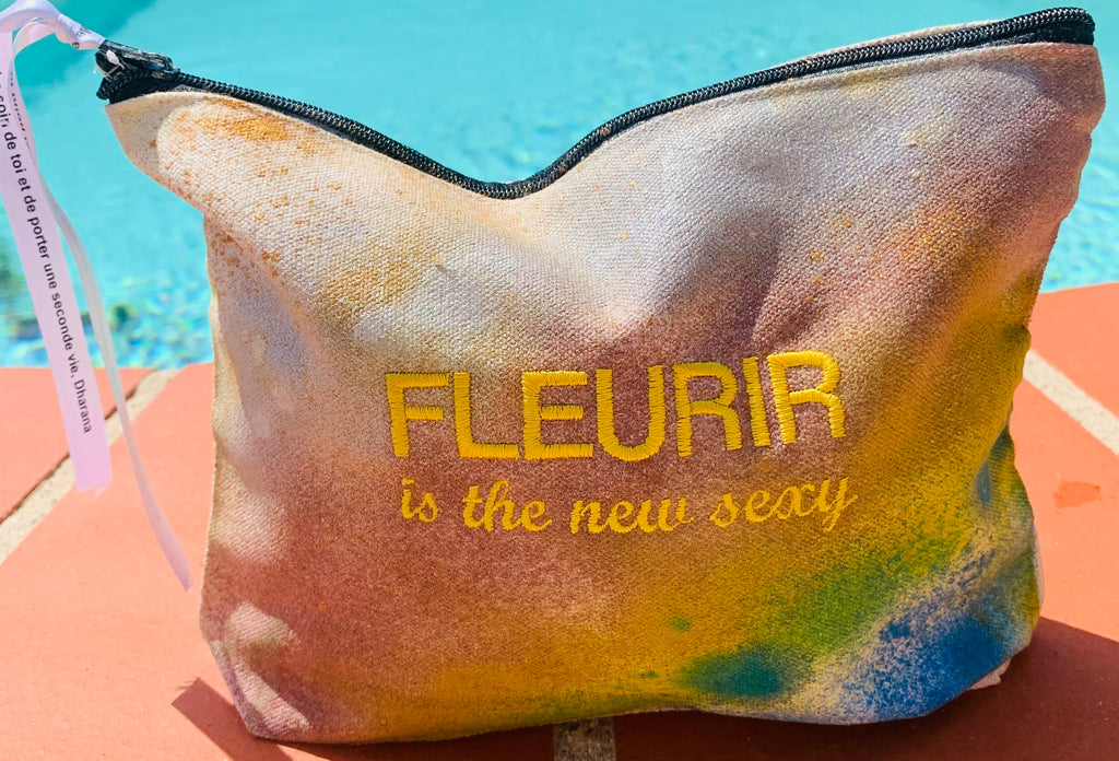 Pochette 12-Fleurir is the new sexy-