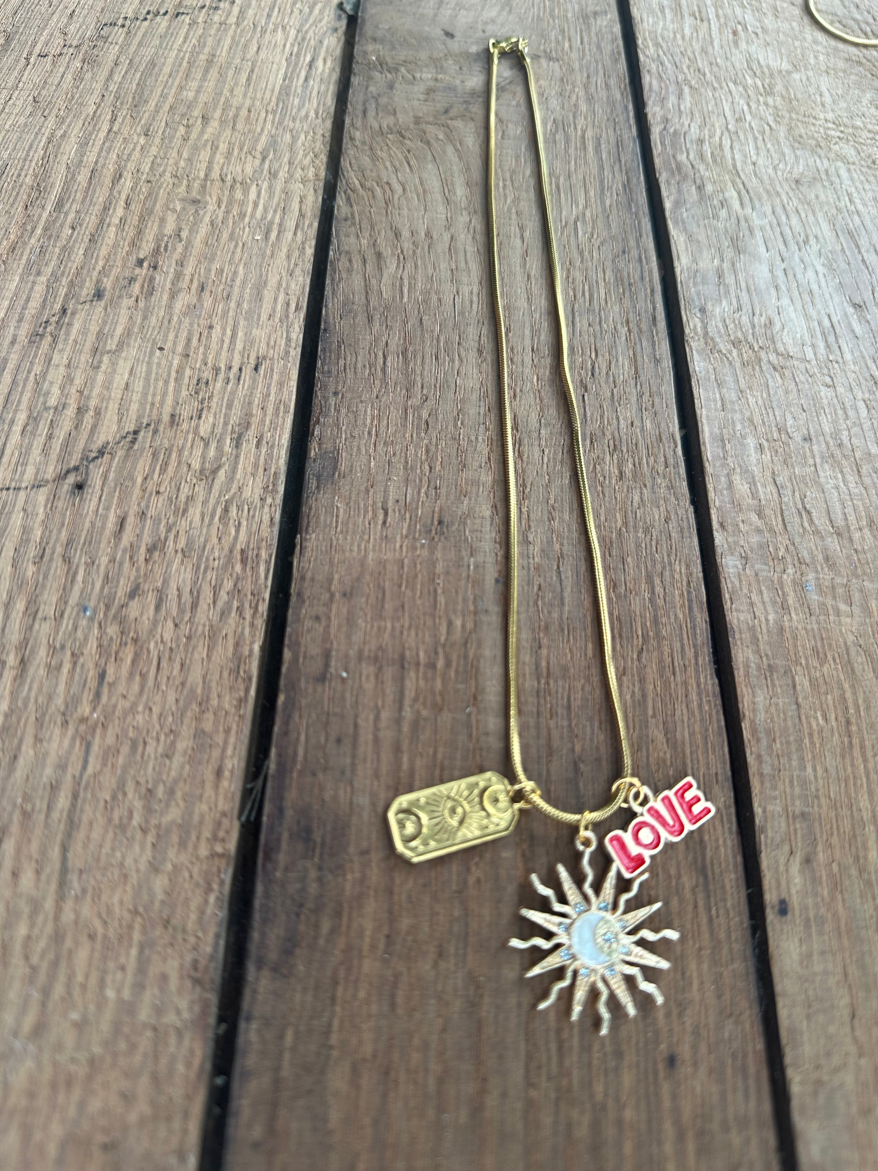 Collier astro