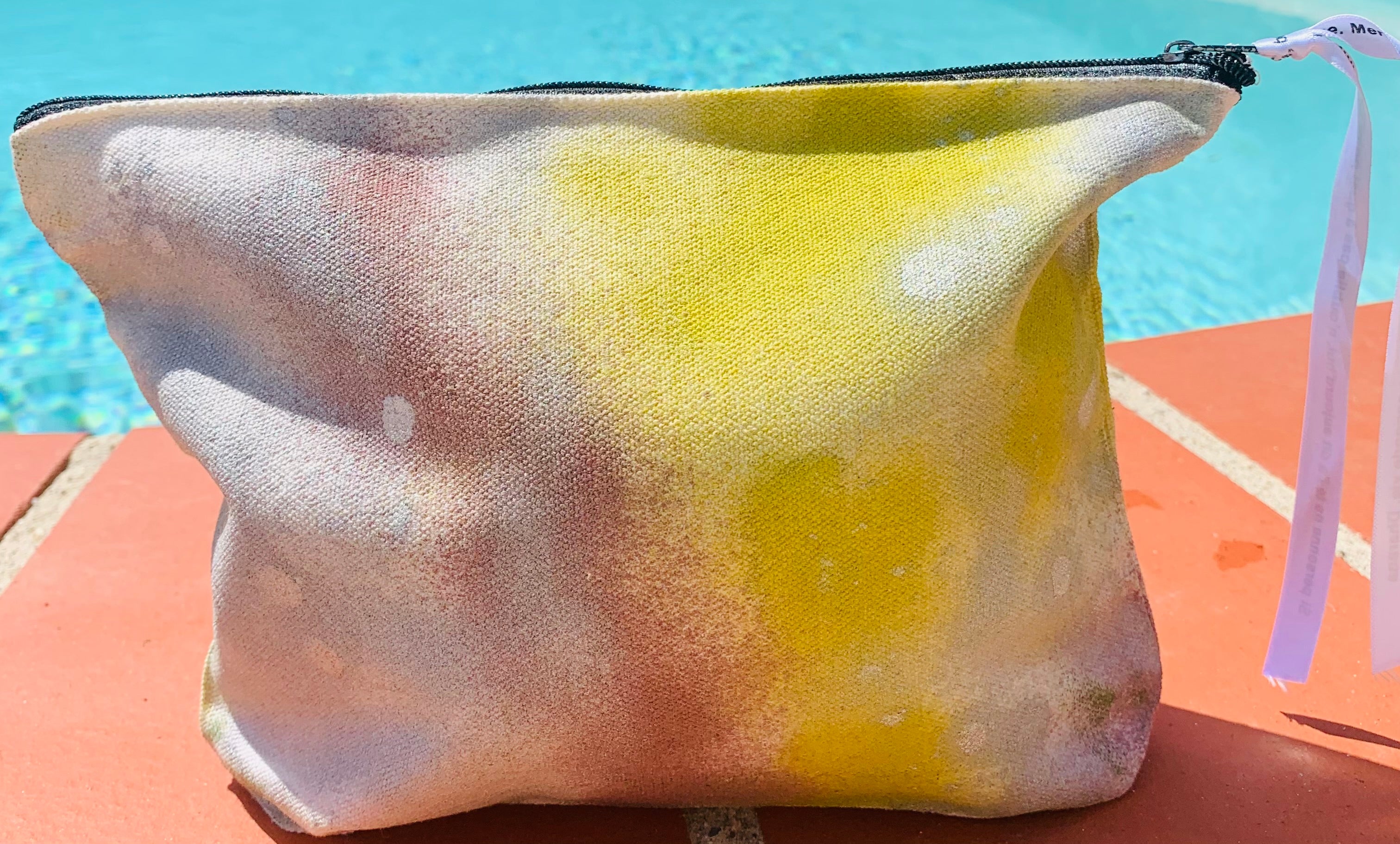 Pochette 12-Fleurir is the new sexy-