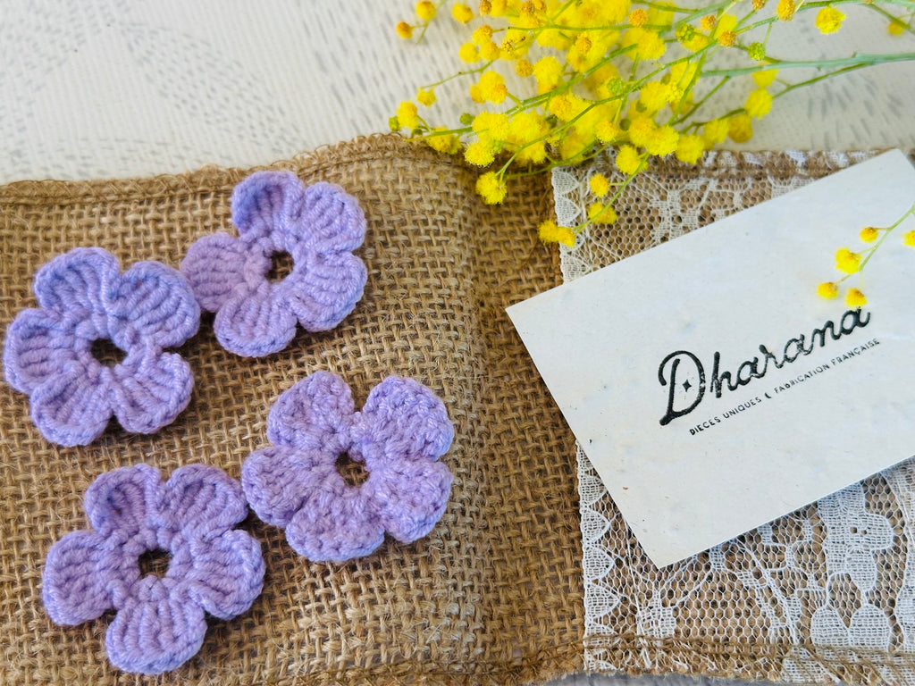 Couvre boutonnière fleurs crochet