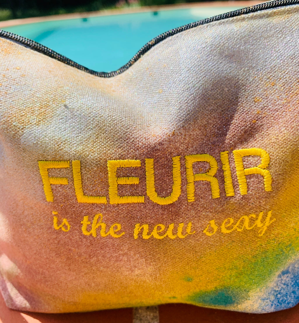 Pochette 12-Fleurir is the new sexy-