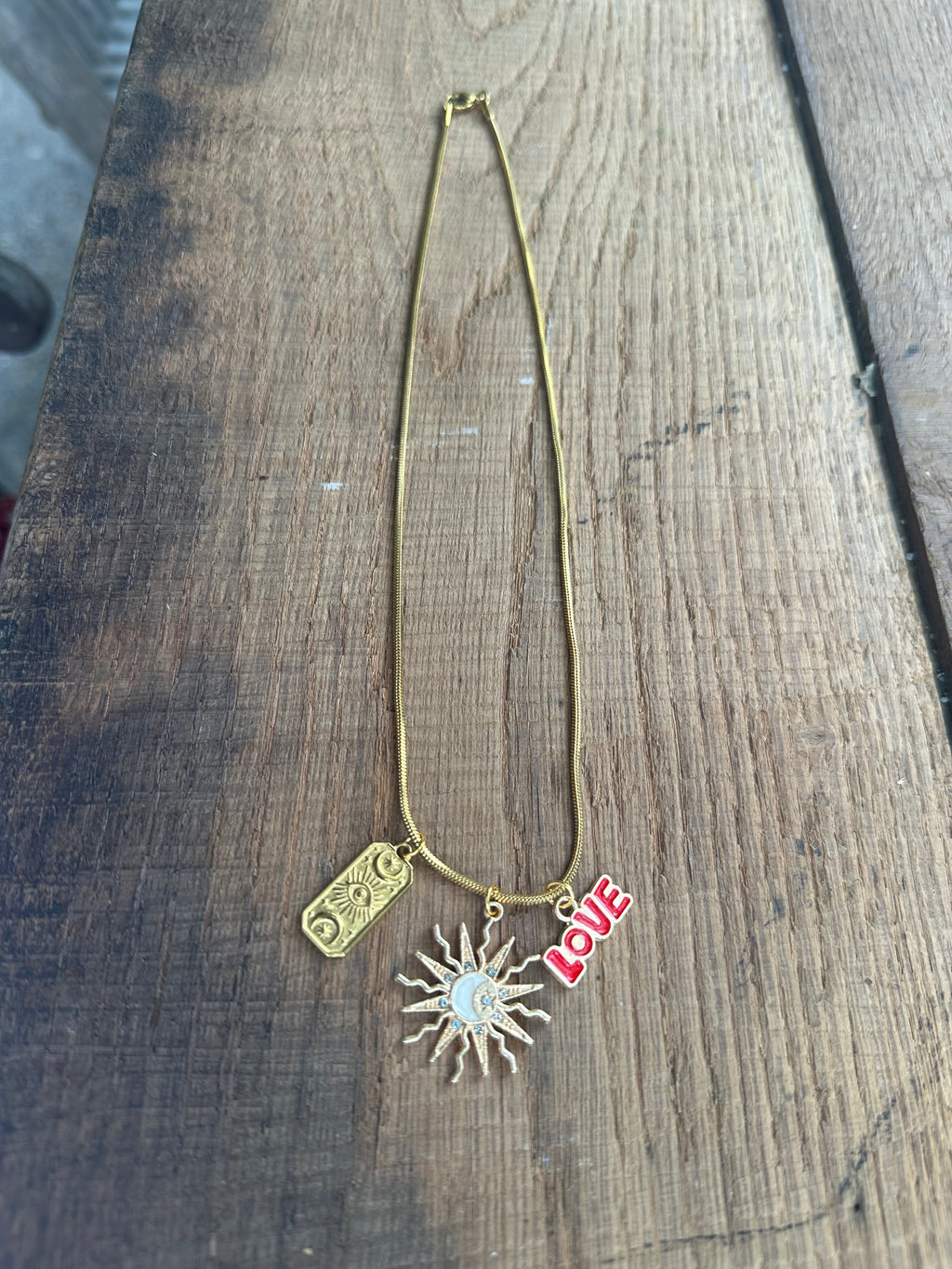 Collier astro
