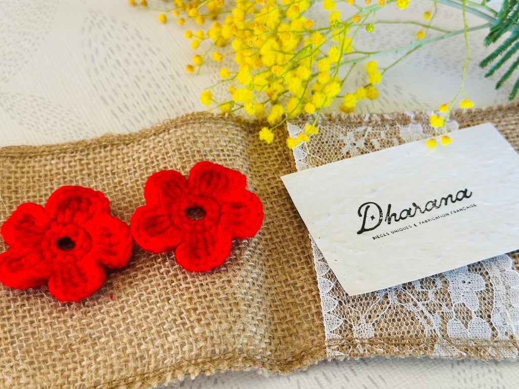 Couvre boutonnière fleurs crochet