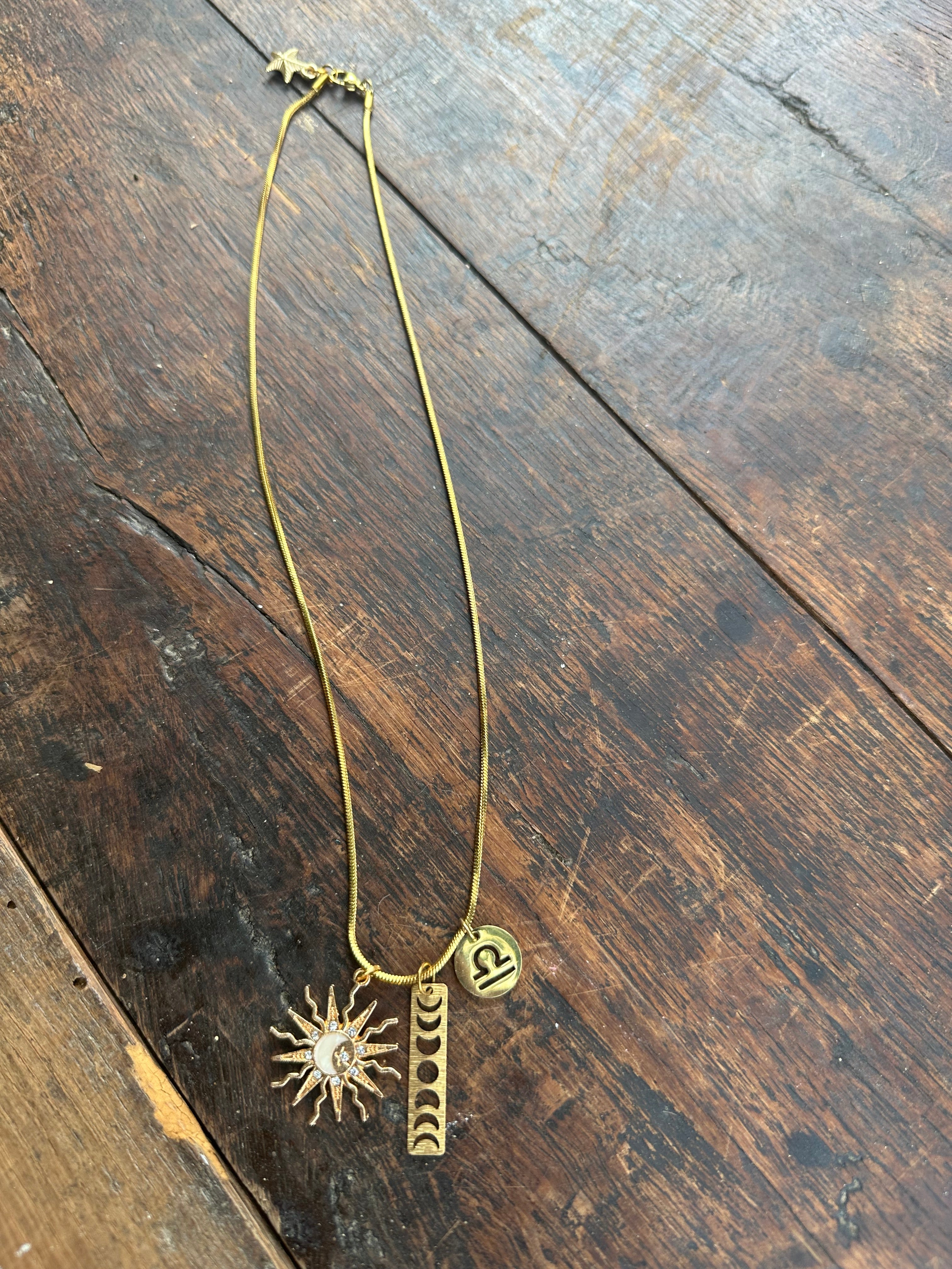 Collier soleil « balance ♎️ »