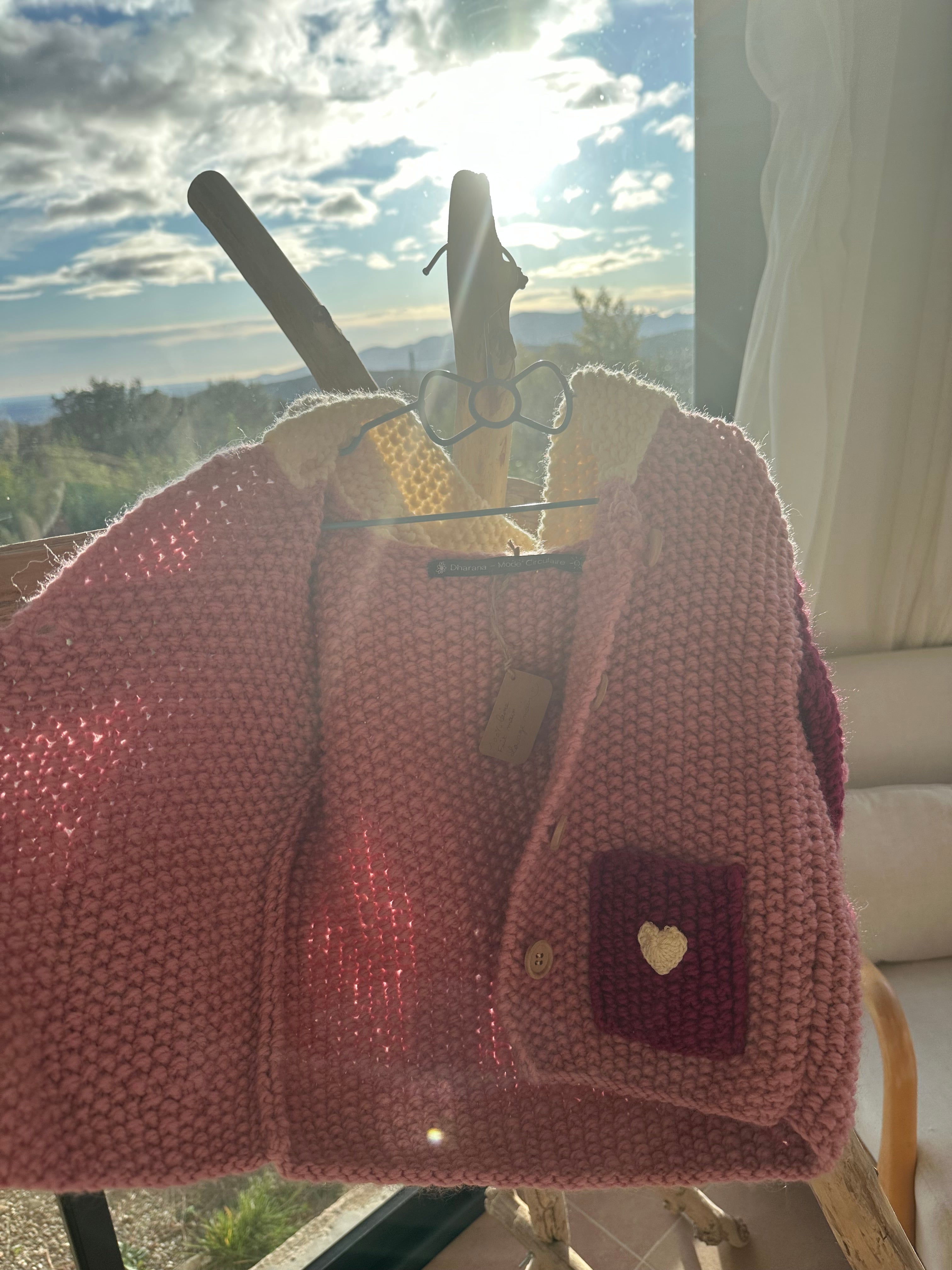Veste capuche coeurs & fleurs