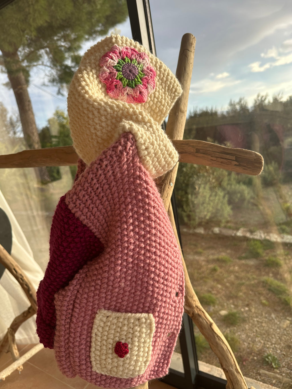 Veste capuche coeurs & fleurs