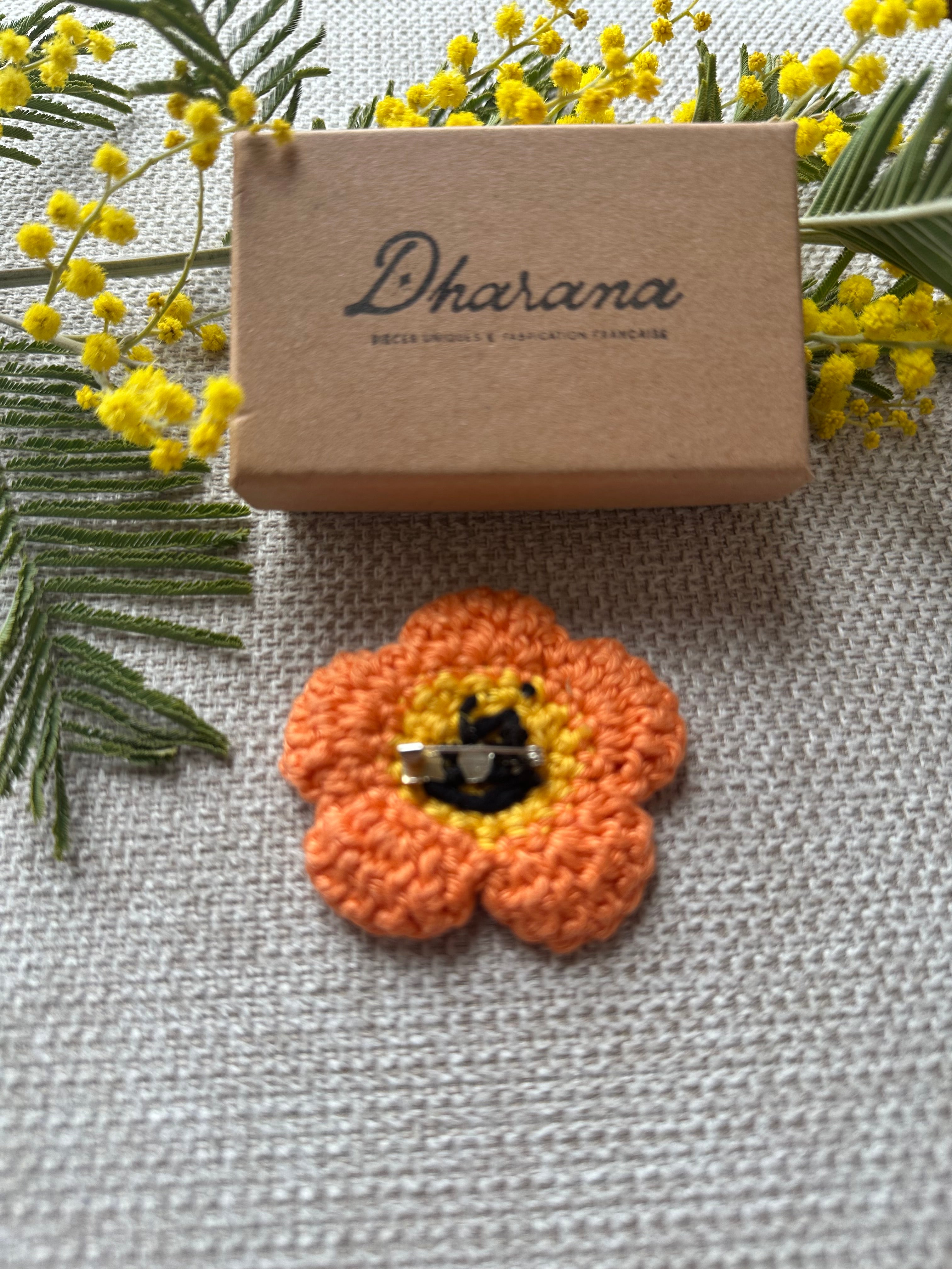 Broche Fleur Smiley Orange