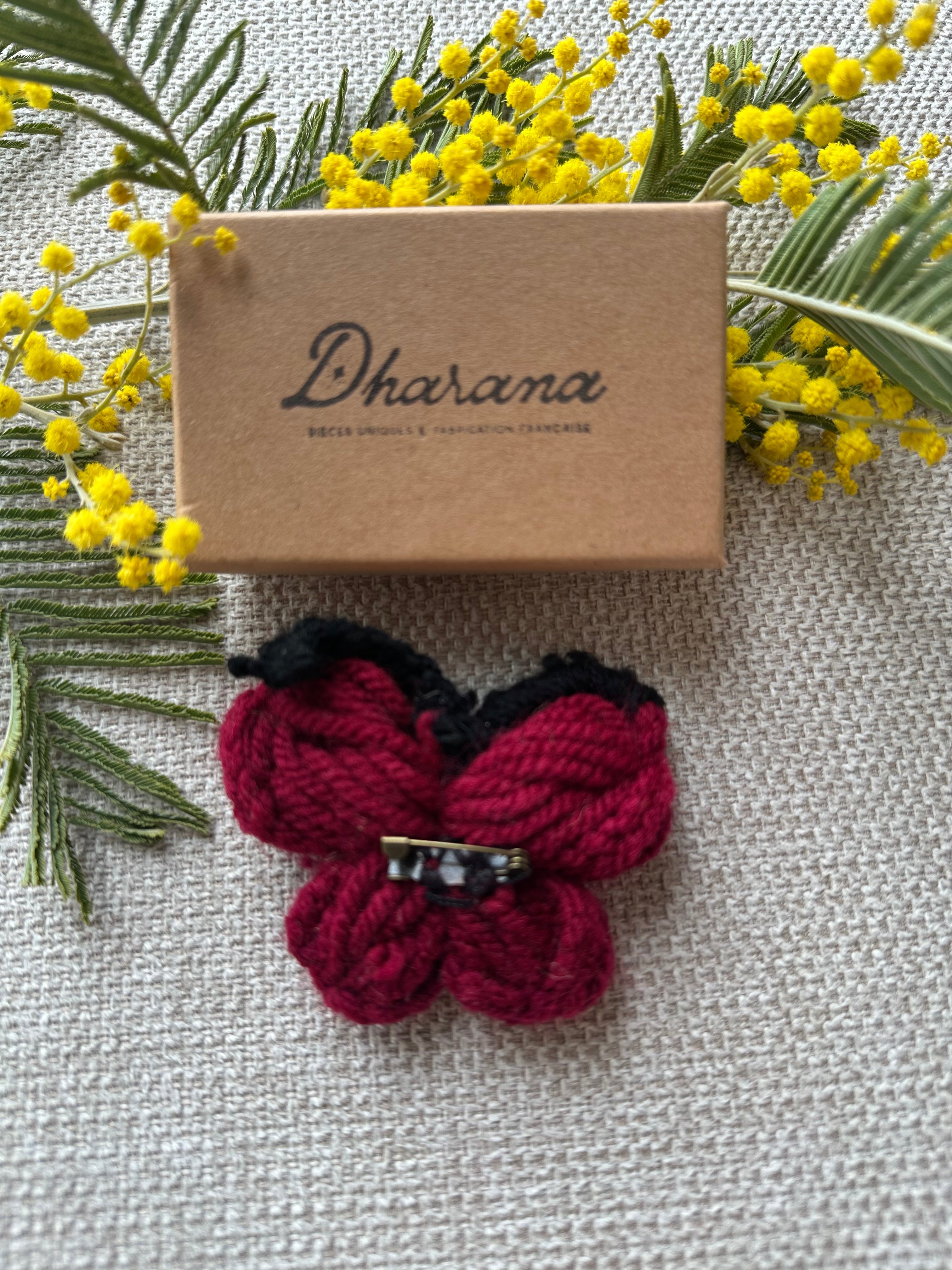 Broche Papillon Bordeau