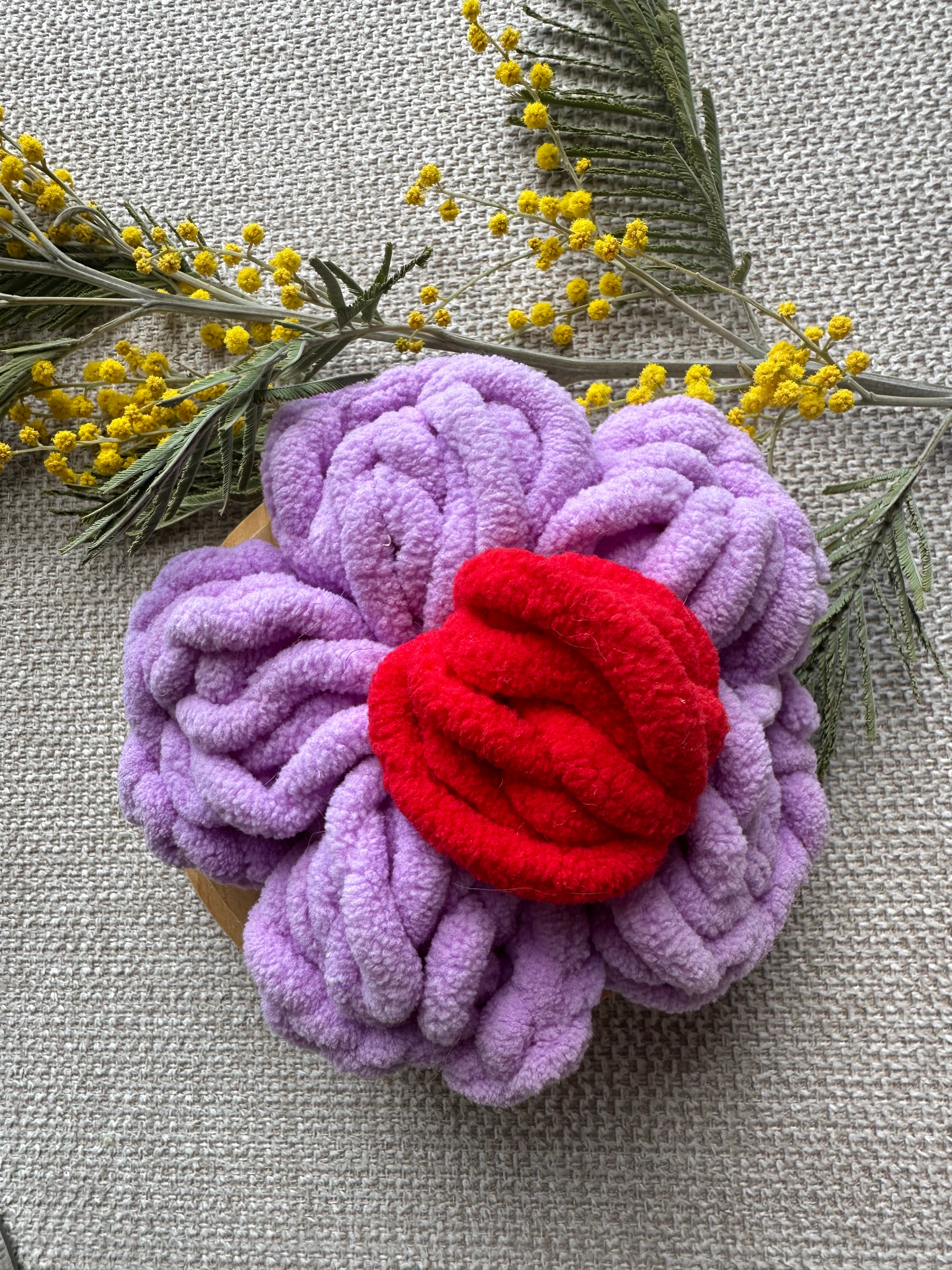 Broche Mauve