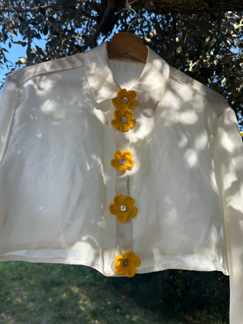 Couvre boutonnière fleurs crochet